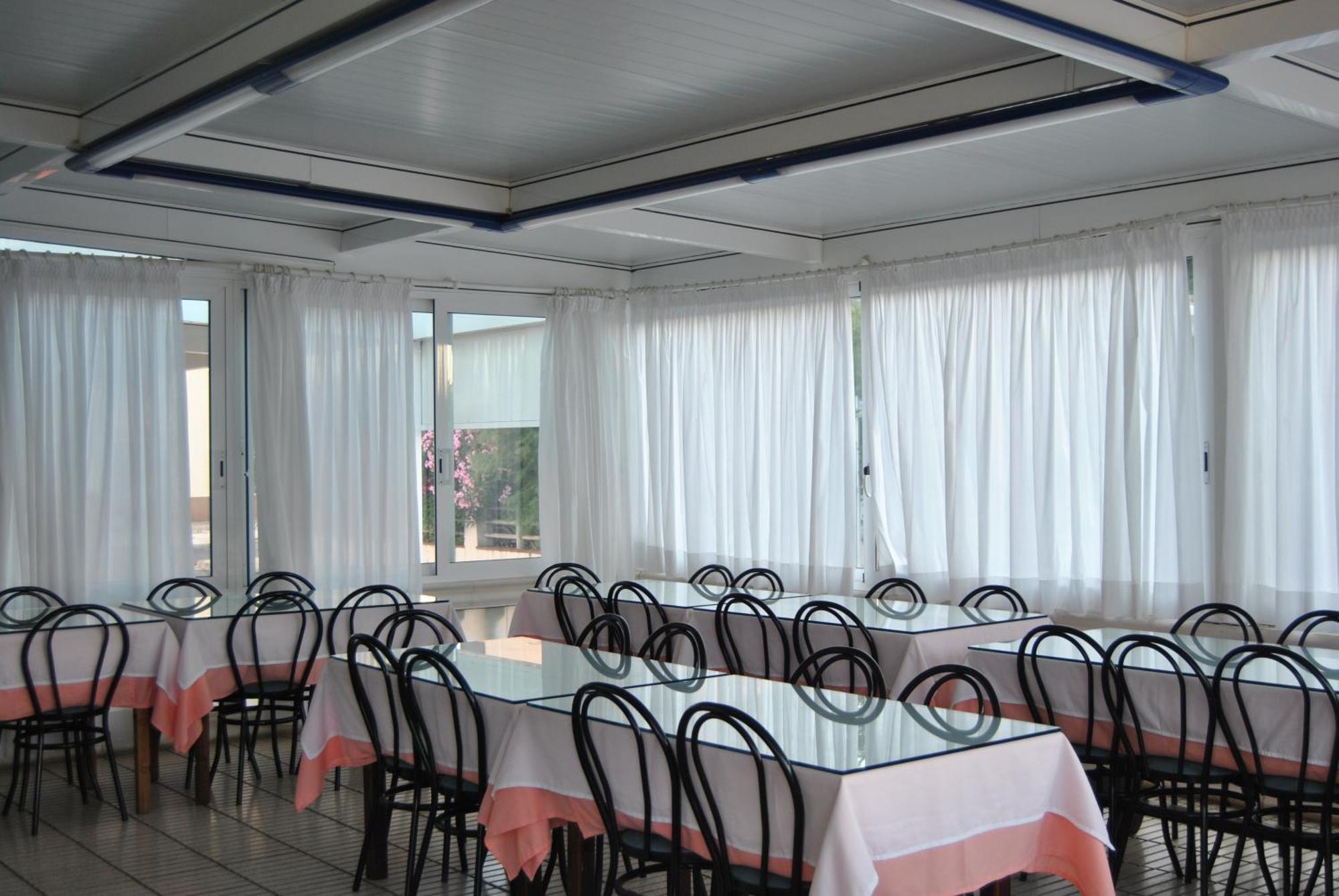 Hotel Montana By Bossh! Hotels Roses Exterior photo